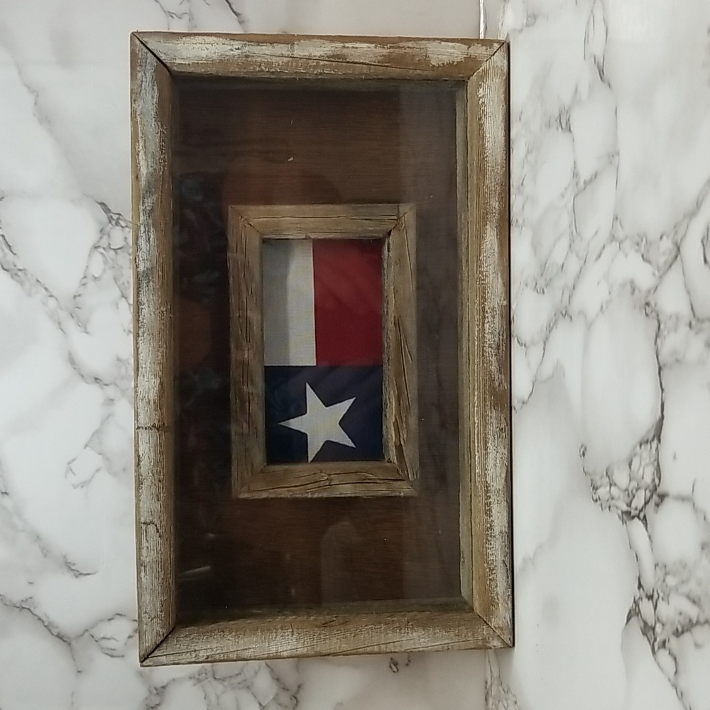 🇺🇸Handcrafted Framed Texas Flag Shadow Box Decor